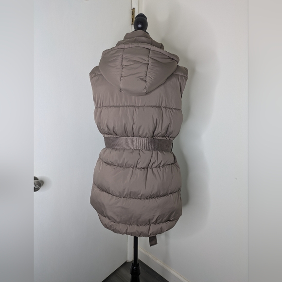 Zella Brown Oversized Hooded Belted Puffer Vest Size Small - Picture 4 of 16